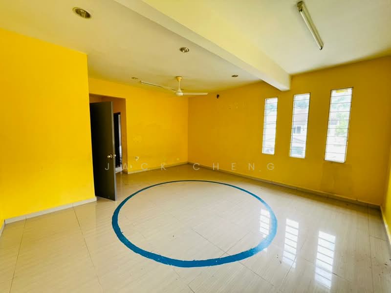 2-storey Terraced House for Sale in Kota Emerald (Rawang) - Jack Cheng - Living Room - PropertyGuru.com.my