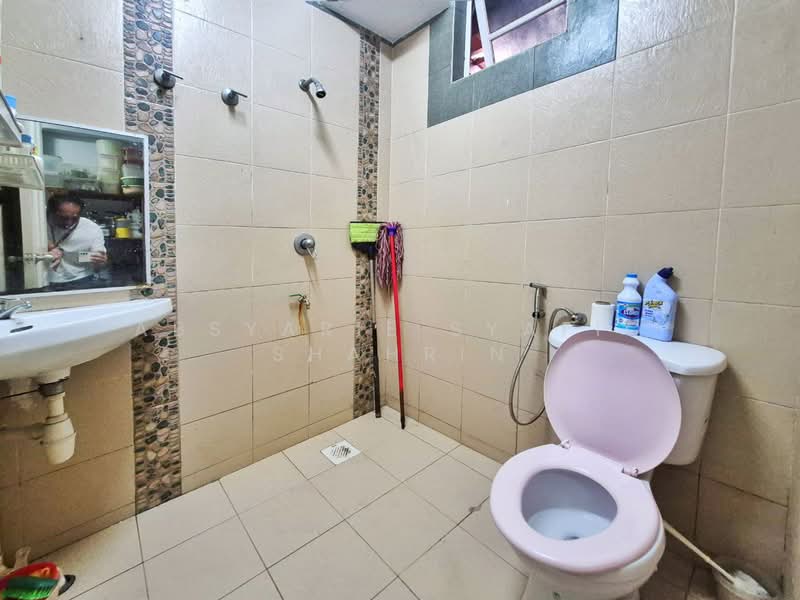 2-storey Terraced House for Sale in Taman Tun Dr Ismail (Kuala Lumpur) - Absyarie Syafiq Shahrin - Bathroom - PropertyGuru.com.my