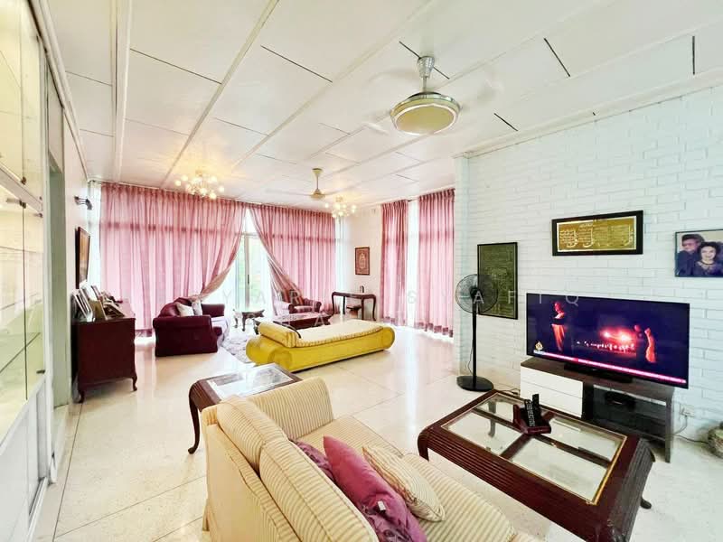 Bungalow for Sale in Seksyen 22 (Petaling Jaya) - Absyarie Syafiq Shahrin - Living Room - PropertyGuru.com.my