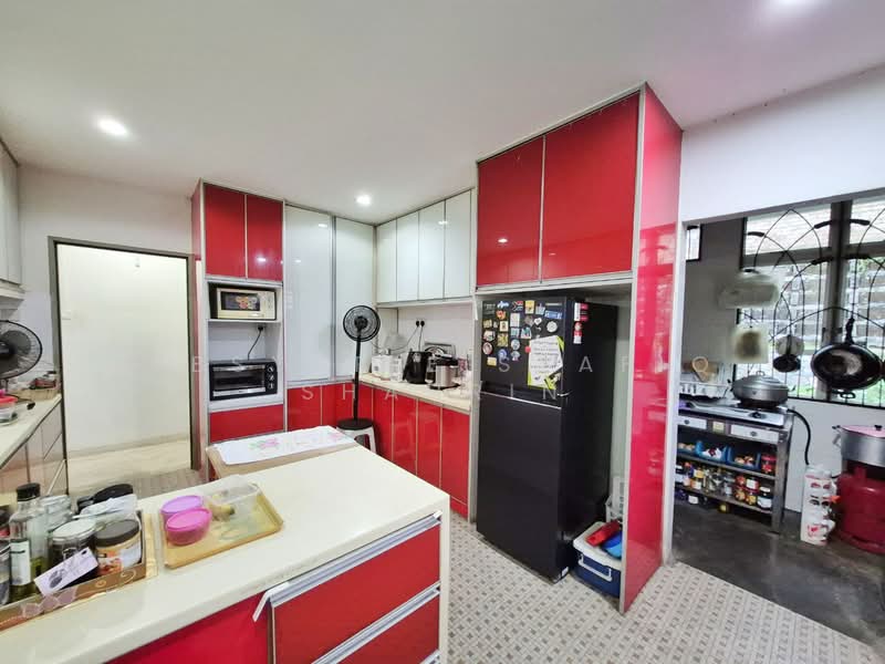 Bungalow for Sale in Seksyen 22 (Petaling Jaya) - Absyarie Syafiq Shahrin - Kitchen - PropertyGuru.com.my