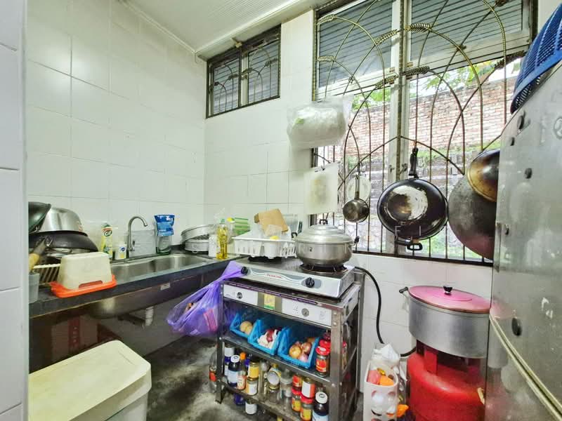 Bungalow for Sale in Seksyen 22 (Petaling Jaya) - Absyarie Syafiq Shahrin - Kitchen - PropertyGuru.com.my