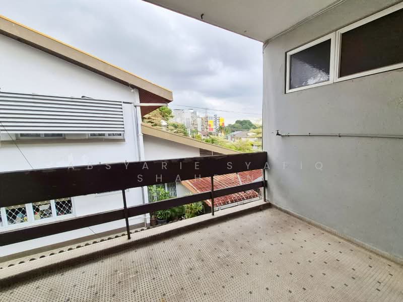 Bungalow for Sale in Seksyen 22 (Petaling Jaya) - Absyarie Syafiq Shahrin - Balcony - PropertyGuru.com.my