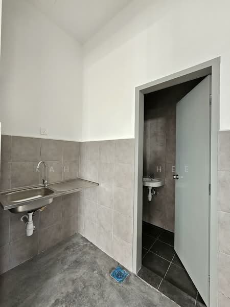 Shop for Rent in Taman Medan (Petaling Jaya) - KAH XIAN Hee - Interior - PropertyGuru.com.my