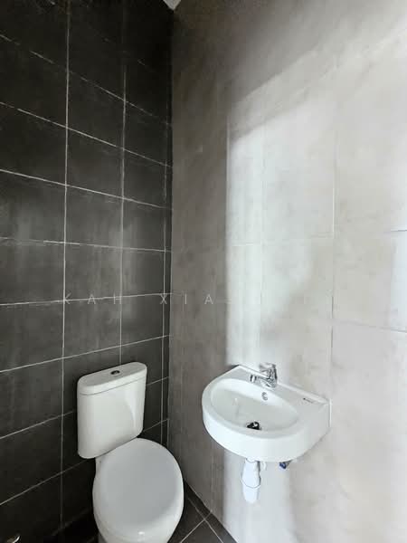 Shop for Rent in Taman Medan (Petaling Jaya) - KAH XIAN Hee - Bathroom - PropertyGuru.com.my