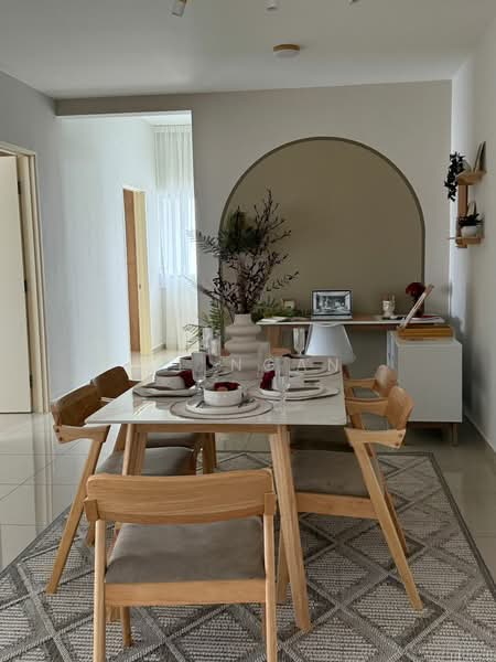 Service Residence for Sale at Jadite Suites - CL Ngan - Dining Room - PropertyGuru.com.my