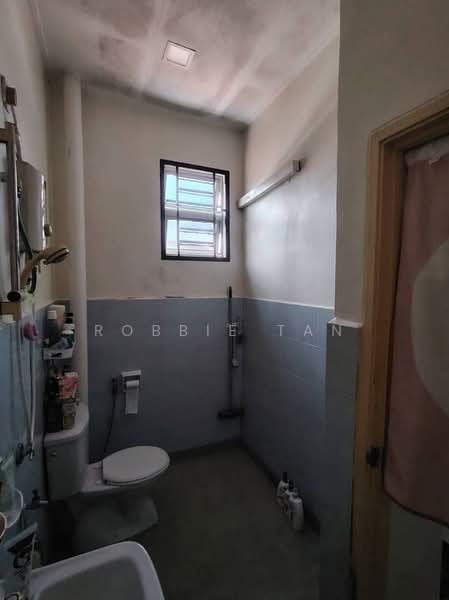 2-storey Terraced House for Sale in Taman Nusa Indah (Iskandar Puteri (Nusajaya)) - Robbie Tan - Bathroom - PropertyGuru.com.my