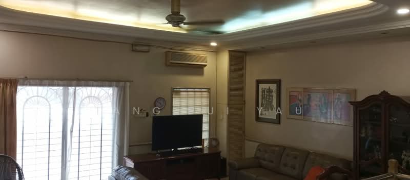 2-storey Terraced House for Sale in Seri Kembangan (Selangor) - Lydia Tang - Living Room - PropertyGuru.com.my
