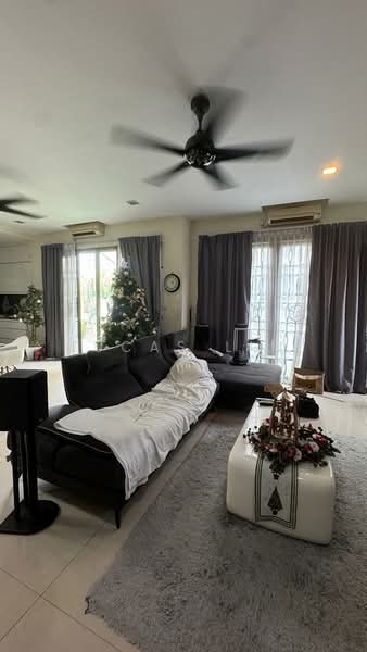Semi-Detached House for Sale in Bay Garden (Bayan Lepas) - Lucas Lim - Living Room - PropertyGuru.com.my