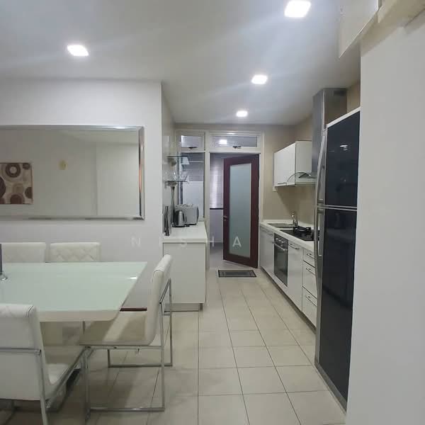 Suasana Sentral Loft untuk Untuk Dijual - RM 1,300,000, Mac 2026 - Kitchen - PropertyGuru.com.my