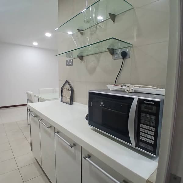 Suasana Sentral Loft untuk Untuk Dijual - RM 1,300,000, Mac 2026 - Kitchen - PropertyGuru.com.my