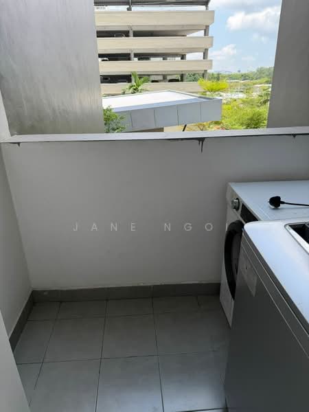Austin Suites (Permata Austin) untuk Untuk Disewa - RM 1,700 /bulan, Mac 2026 - Balcony - PropertyGuru.com.my