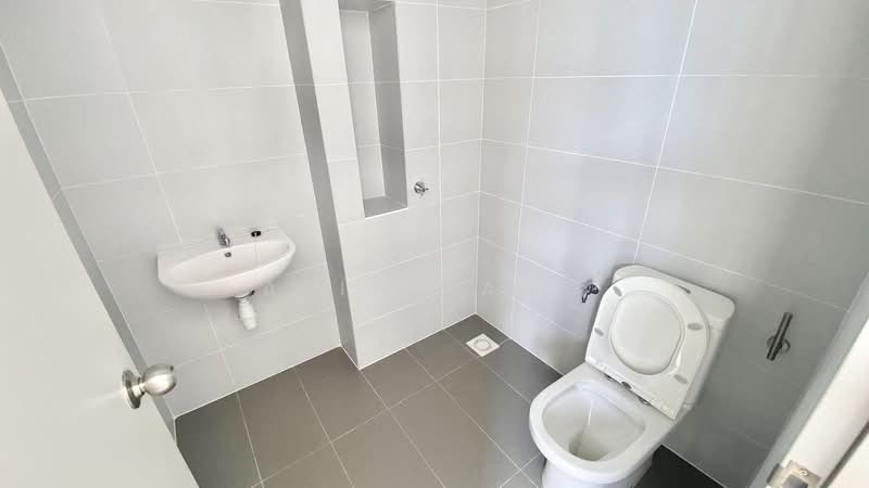 Terraced House for Sale in Eco Grandeur (Puncak Alam) - Alif Saad - Bathroom - PropertyGuru.com.my