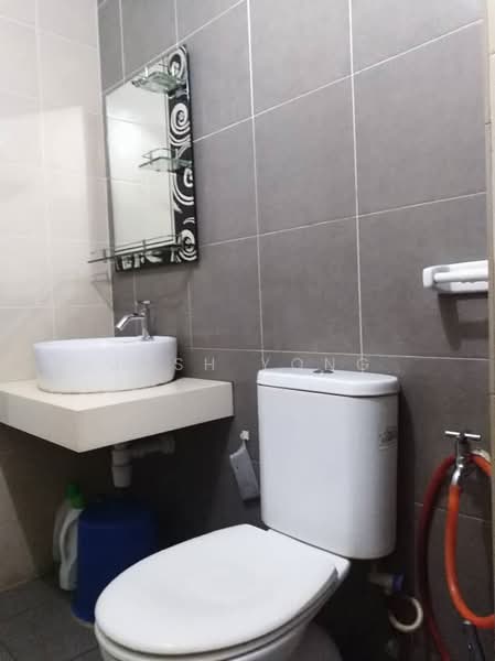 Condominium for Sale at First Residence (Residensi Unggul) - Josh Yong - Bathroom - PropertyGuru.com.my