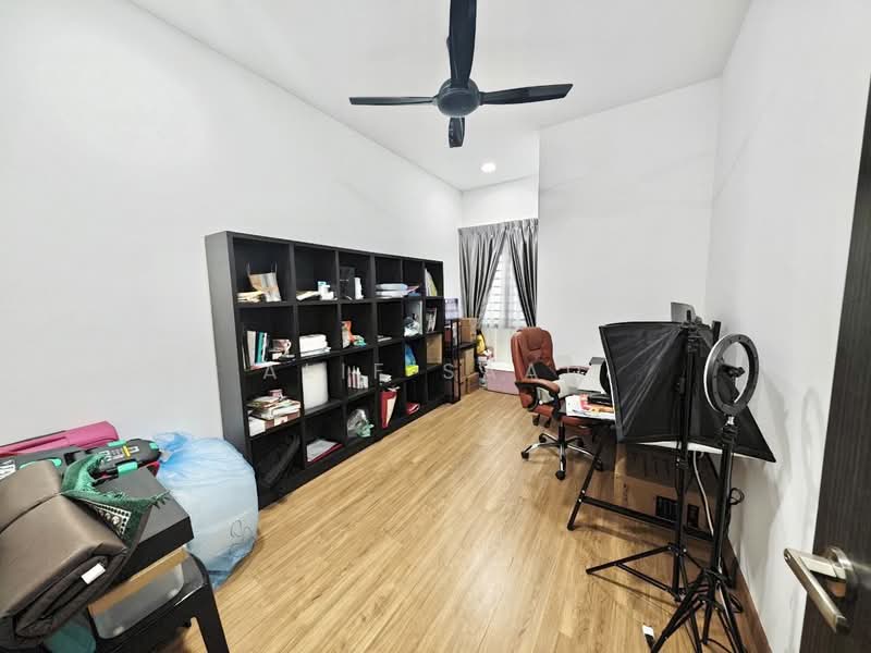 2-storey Terraced House for Sale in Dengkil (Selangor) - Alif Saad - Study - PropertyGuru.com.my