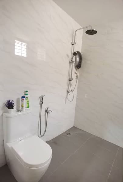 2-storey Terraced House for Sale in Taman Puchong Hartamas (Puchong) - Shanice Low - Bathroom - PropertyGuru.com.my