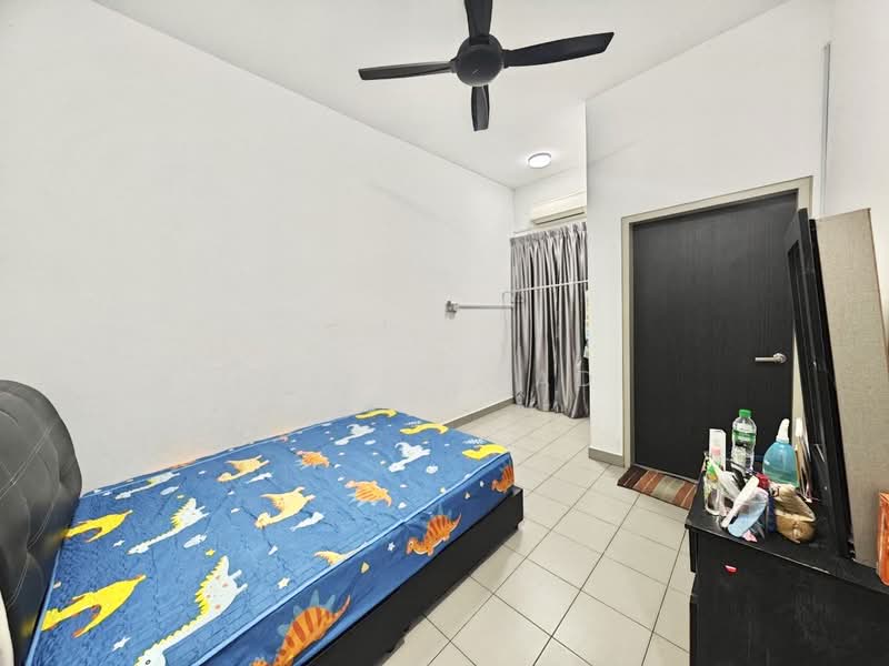 2-storey Terraced House for Sale in Taman Sepang (Sepang) - Alif Saad - Bedroom - PropertyGuru.com.my