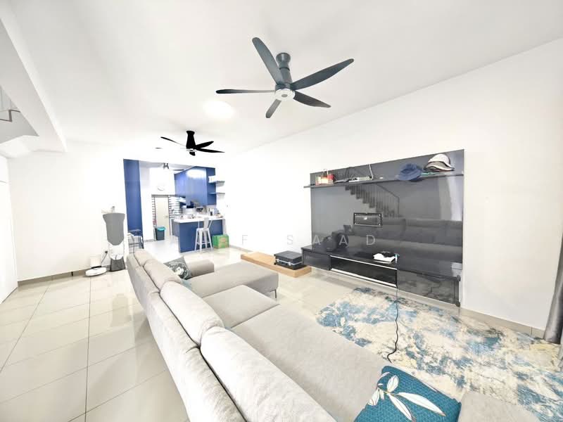 2-storey Terraced House for Sale in Taman Sepang (Sepang) - Alif Saad - Living Room - PropertyGuru.com.my