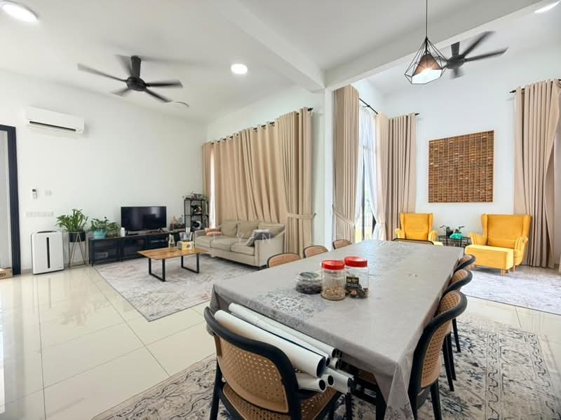 2-storey Terraced House for Sale in Taman Ekoflora (Johor Bahru) - Lilyn Low - Living Room - PropertyGuru.com.my