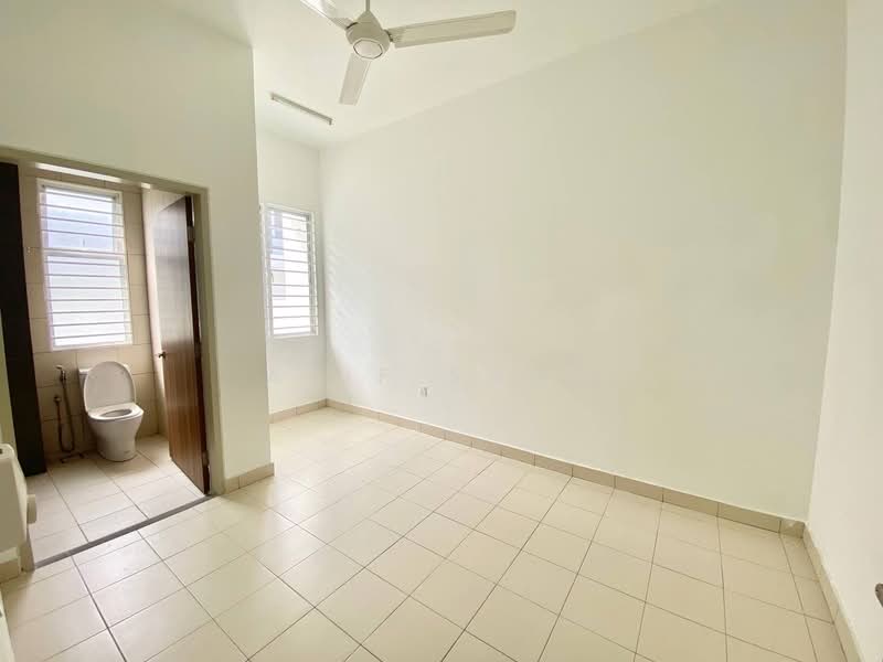 Serenia Amani @ Serenia City untuk Untuk Dijual - RM 585,000, Mac 2026 - Bathroom - PropertyGuru.com.my