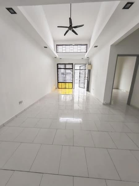 Setia Eco Gardens untuk Untuk Dijual - RM 558,000, Mac 2026 - Living Room - PropertyGuru.com.my
