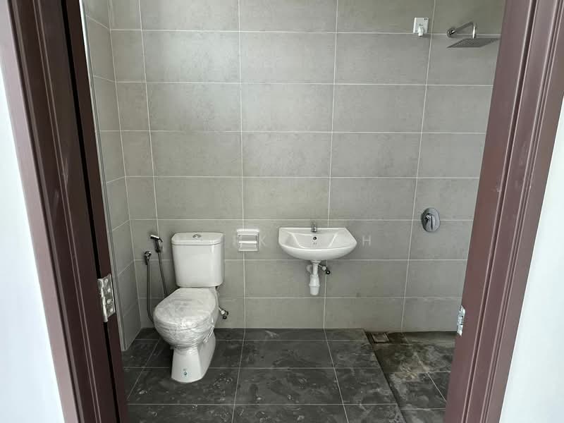 Rumah Teres 2 Tingkat untuk Dijual di Kepala Batas (Penang) - Mark Goh - Bathroom - PropertyGuru.com.my