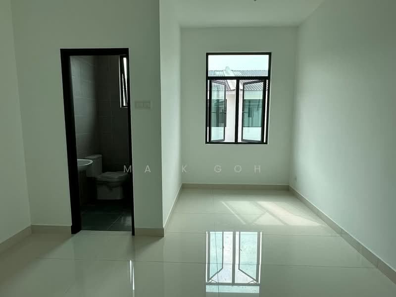 Rumah Teres 2 Tingkat untuk Dijual di Kepala Batas (Penang) - Mark Goh - Bathroom - PropertyGuru.com.my
