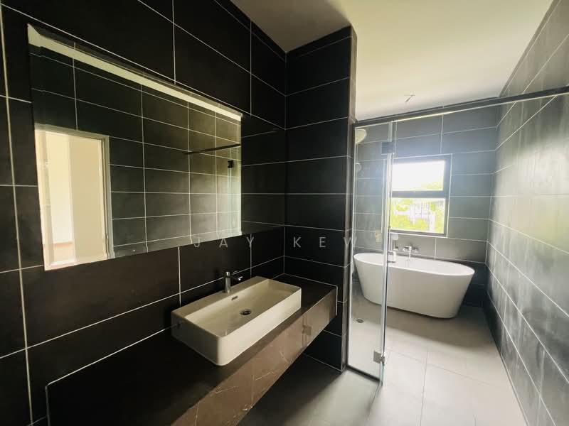 Semi-Detached House for Sale in Cyber 10 (Cyberjaya) - Jay Kew - Bathroom - PropertyGuru.com.my