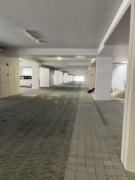 Terraced House for Sale in Taman Bukit Serdang (Seri Kembangan) - Catherine Gan - Car Park - PropertyGuru.com.my