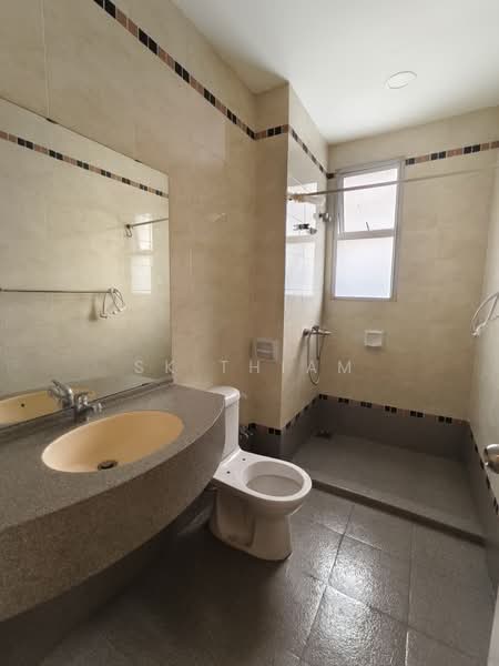 Semi-Detached House for Sale in Kemuning Utama Palma (Shah Alam) - SK Thiam - Bathroom - PropertyGuru.com.my