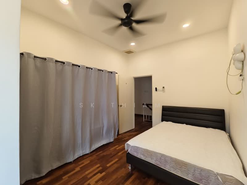 Semi-Detached House for Sale in Kemuning Utama Palma (Shah Alam) - SK Thiam - Bedroom - PropertyGuru.com.my