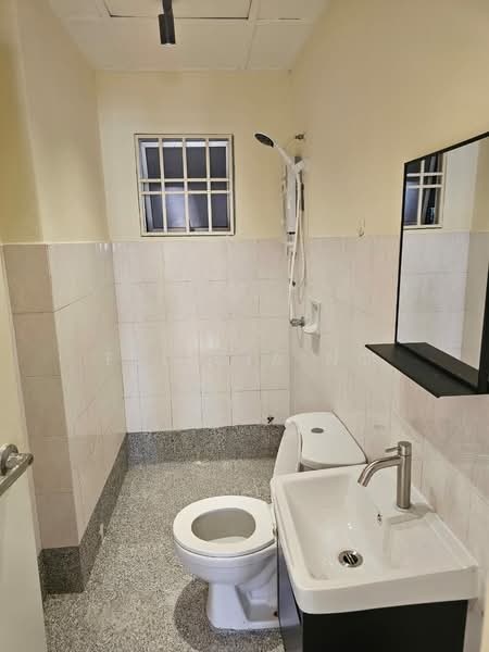 Apartment for Rent at Jalil Damai Apartments - Felicia Ng - Bathroom - PropertyGuru.com.my