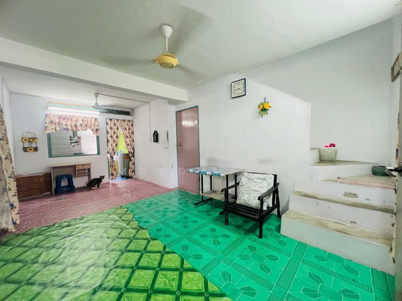 2-storey Terraced House for Sale in Segamat (Johor) - Mohd Faez - Living Room - PropertyGuru.com.my