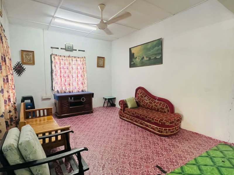 2-storey Terraced House for Sale in Segamat (Johor) - Mohd Faez - Living Room - PropertyGuru.com.my
