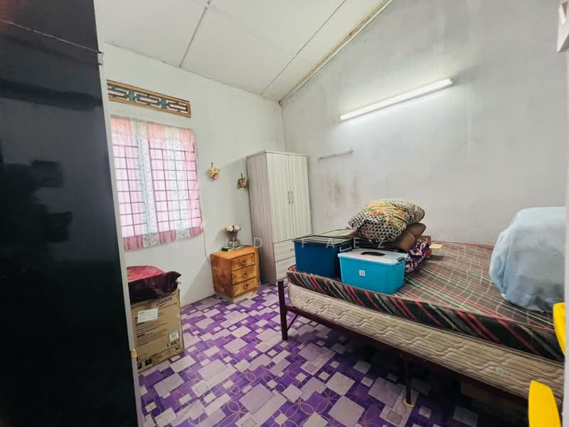 2-storey Terraced House for Sale in Segamat (Johor) - Mohd Faez - Bedroom - PropertyGuru.com.my