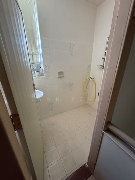 Double Storey House Lorong Kampung Melayu untuk Untuk Dijual - RM 680,000, Mac 2026 - Bathroom - PropertyGuru.com.my