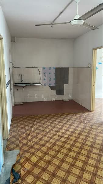 Apartment for Sale at Pangsapuri Angsana - Felicia Ng - Kitchen - PropertyGuru.com.my