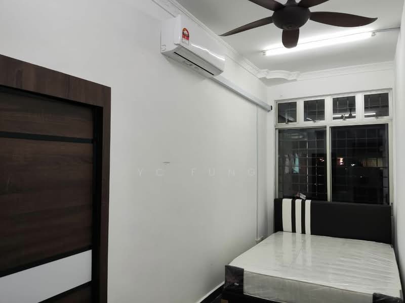 Taman Bukit Indah untuk Untuk Disewa - RM 2,500 /bulan, Mac 2026 - Bedroom - PropertyGuru.com.my