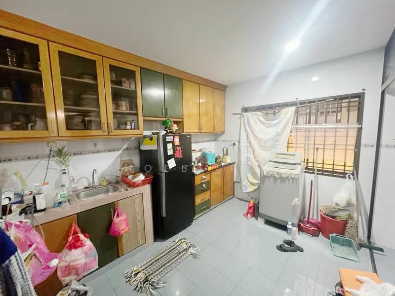 Semi-Detached House for Sale in Taman Perling (Perling) - Phoebe Foo - Kitchen - PropertyGuru.com.my