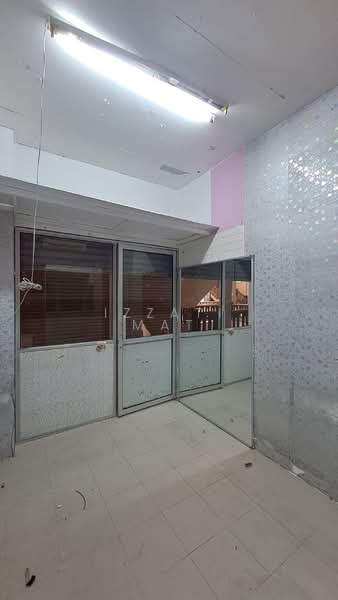 Retail Space for Rent in Kota Bharu (Kelantan) - Izzati Mat - Interior - PropertyGuru.com.my