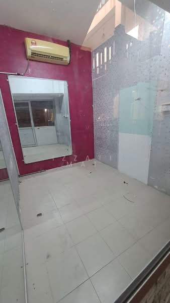 Retail Space for Rent in Kota Bharu (Kelantan) - Izzati Mat - Interior - PropertyGuru.com.my