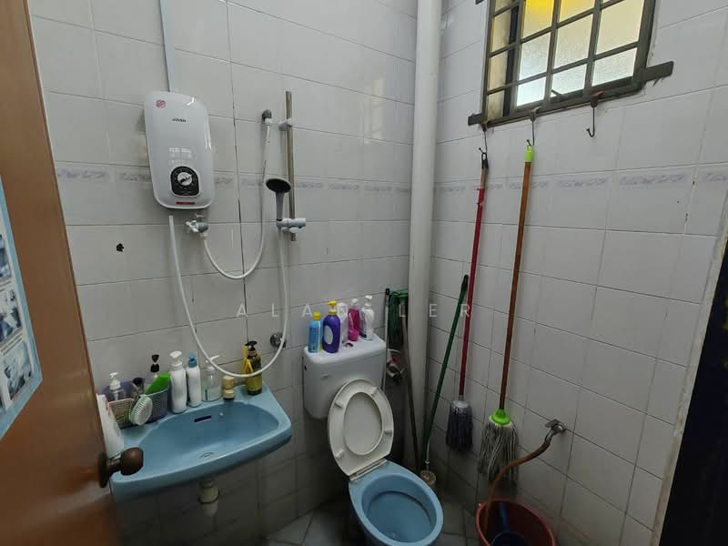 2-storey Terraced House for Sale in Senai (Kulai) - Alan Ler - PropertyGuru.com.my
