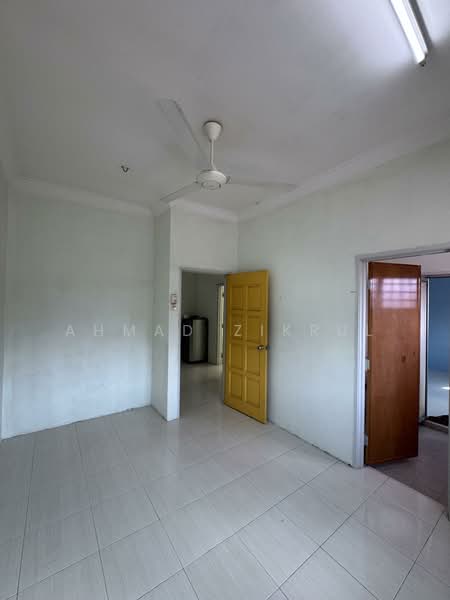 Semi-Detached House for Sale in Batu Pahat (Johor) - Ahmad Zikrul - Interior - PropertyGuru.com.my