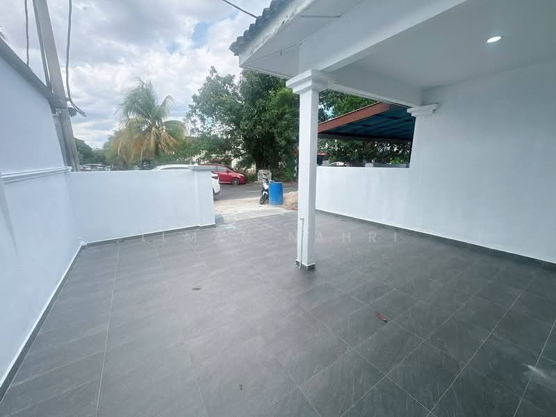 1-storey Terraced House for Sale in Bandar Teknologi Kajang (Kajang) - Ilman Nahri - Exterior - PropertyGuru.com.my