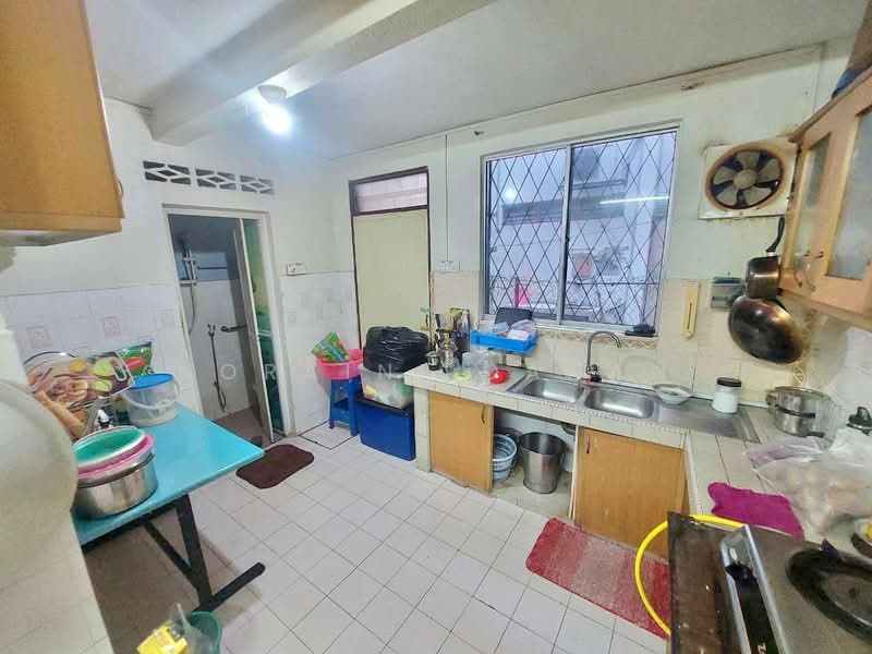 Terraced House for Sale in Batu Caves (Selangor) - Noraini Dahan - Kitchen - PropertyGuru.com.my