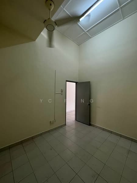 1-storey Terraced House for Rent in Taman Pelangi Indah (Ulu Tiram) - YC Fung - Interior - PropertyGuru.com.my