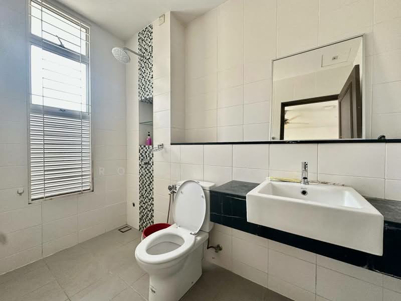 Terraced House for Sale in Putrajaya (Putrajaya) - Rohani Daud - Bathroom - PropertyGuru.com.my