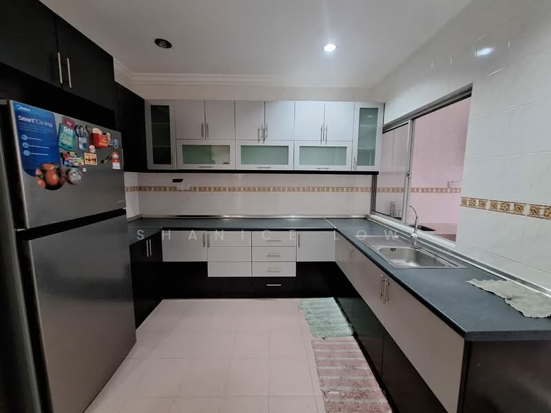 Bandar Puteri Puchong untuk Untuk Disewa - RM 2,600 /bulan, Mac 2026 - Kitchen - PropertyGuru.com.my