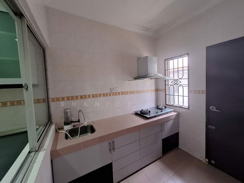 Bandar Puteri Puchong untuk Untuk Disewa - RM 2,600 /bulan, Mac 2026 - Kitchen - PropertyGuru.com.my