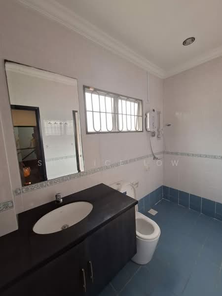 Bandar Puteri Puchong untuk Untuk Disewa - RM 2,600 /bulan, Mac 2026 - Bathroom - PropertyGuru.com.my
