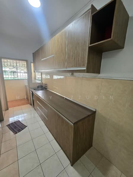 Bayu Villa untuk Untuk Disewa - RM 1,200 /bulan, Mac 2026 - Kitchen - PropertyGuru.com.my